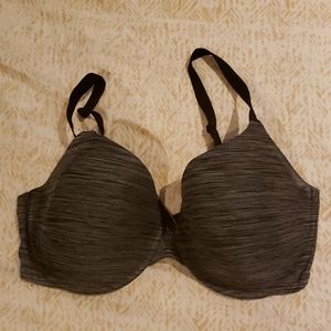 Victoria's Secret Uplift Bra 38DDD